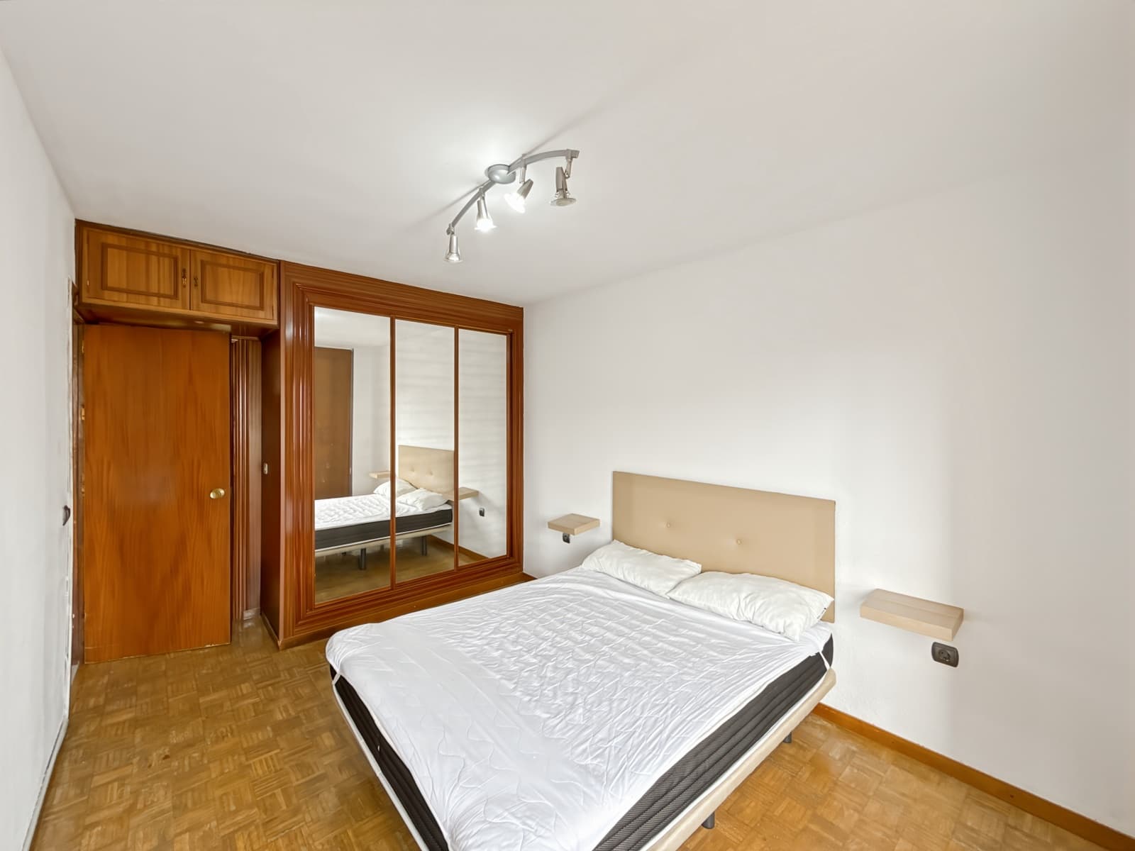 2 makuuhuone Huoneisto myytävänä paikassa Malaga kaupunki mukana 
autotalli - 456 000 € (Ref: 8715331)