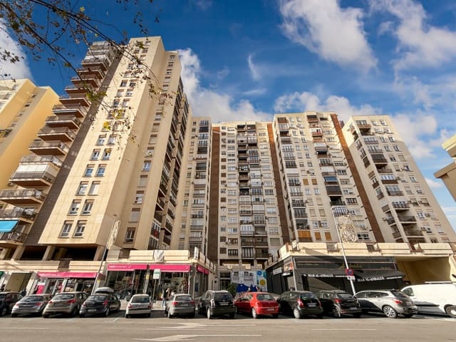 Apartamento de 2 habitaciones en Cruz de Humilladero, Málaga ciudad en venta con garaje - 456.000 € (Ref: 8715331)