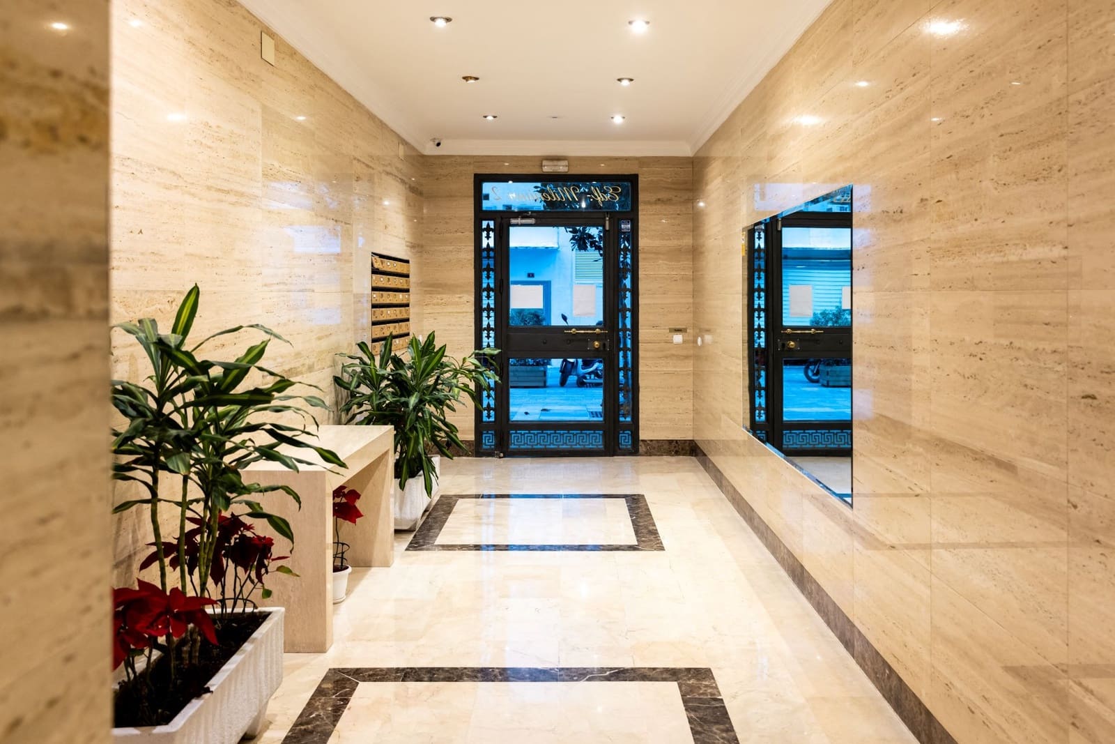 1 soveværelse Lejlighed til salg i Marbella med swimmingpool garage - € 395.000 (Ref: 8752144)