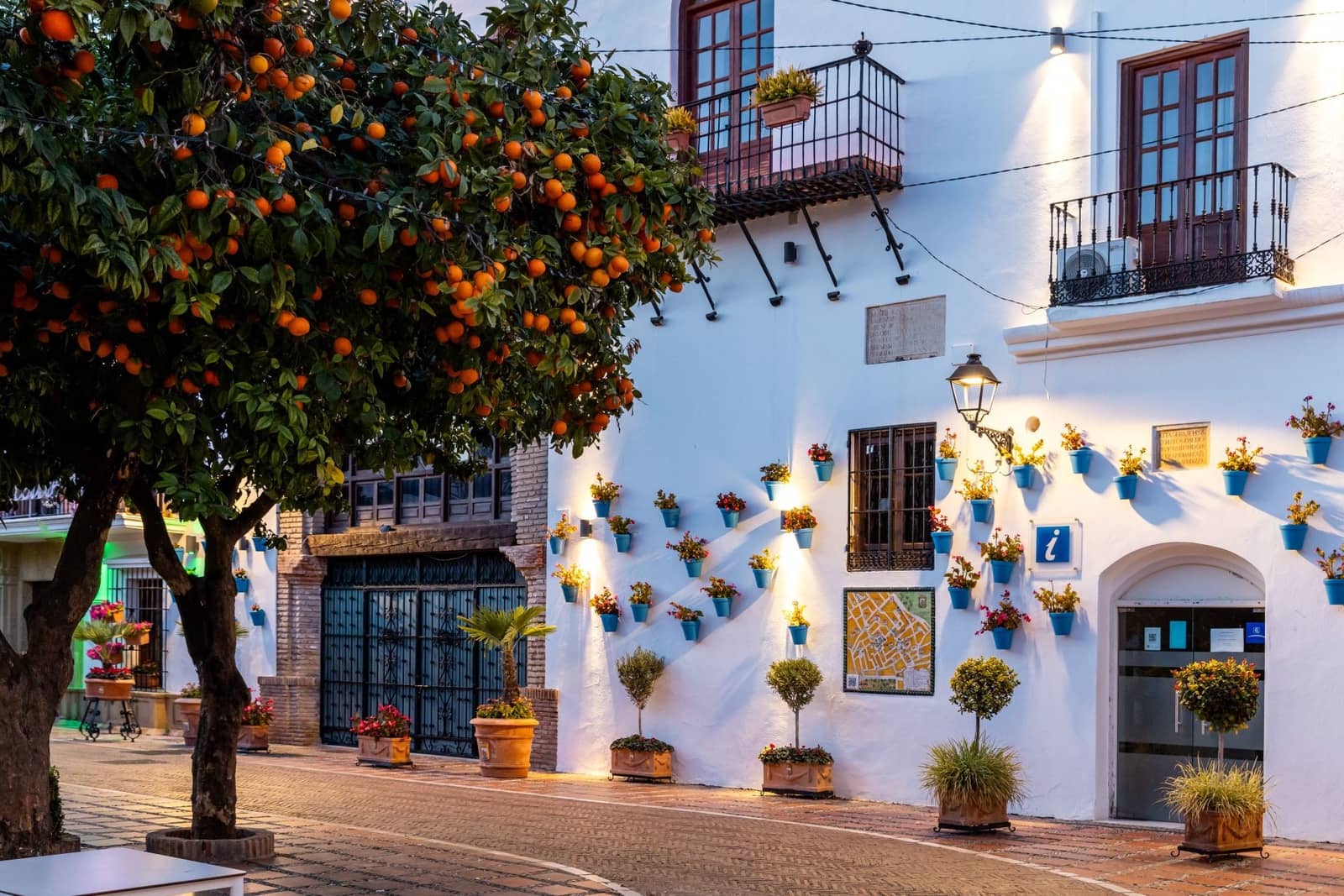 1 soveværelse Lejlighed til salg i Marbella med swimmingpool garage - € 395.000 (Ref: 8752144)