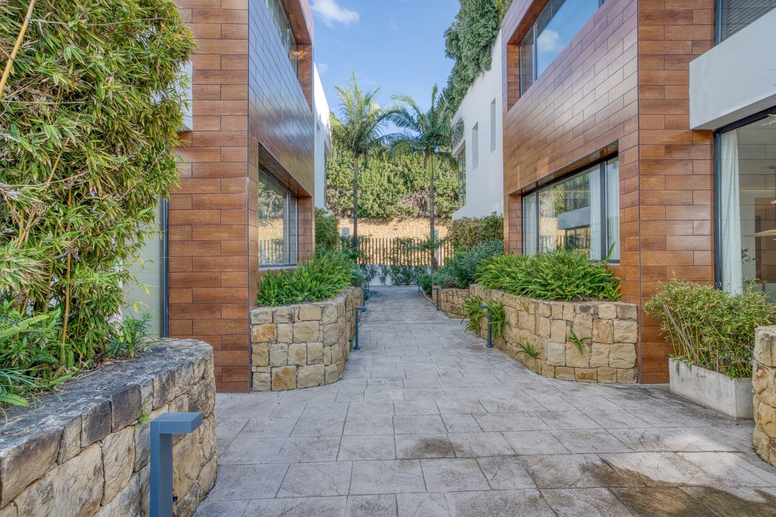 4 soveværelse Lejlighed til salg i Marbella med swimmingpool garage - € 3.850.000 (Ref: 8759818)