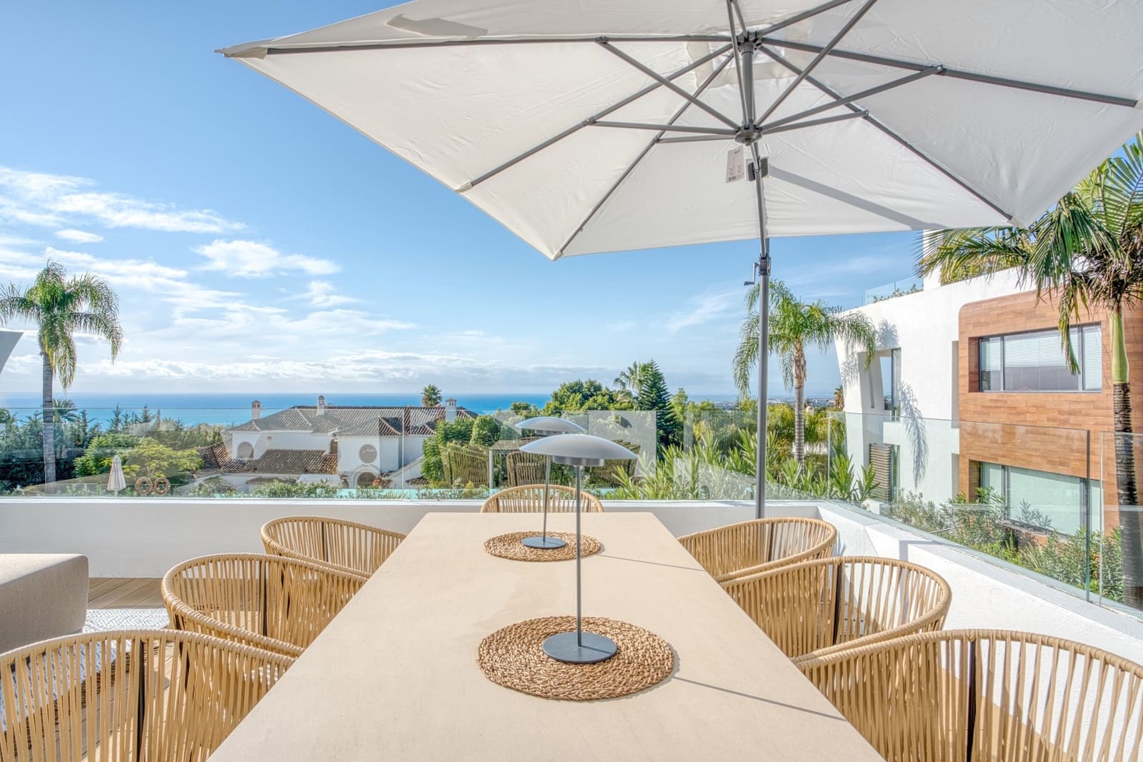 Apartamento de 4 habitaciones en Marbella en venta con piscina garaje - 3.850.000 € (Ref: 8759818)