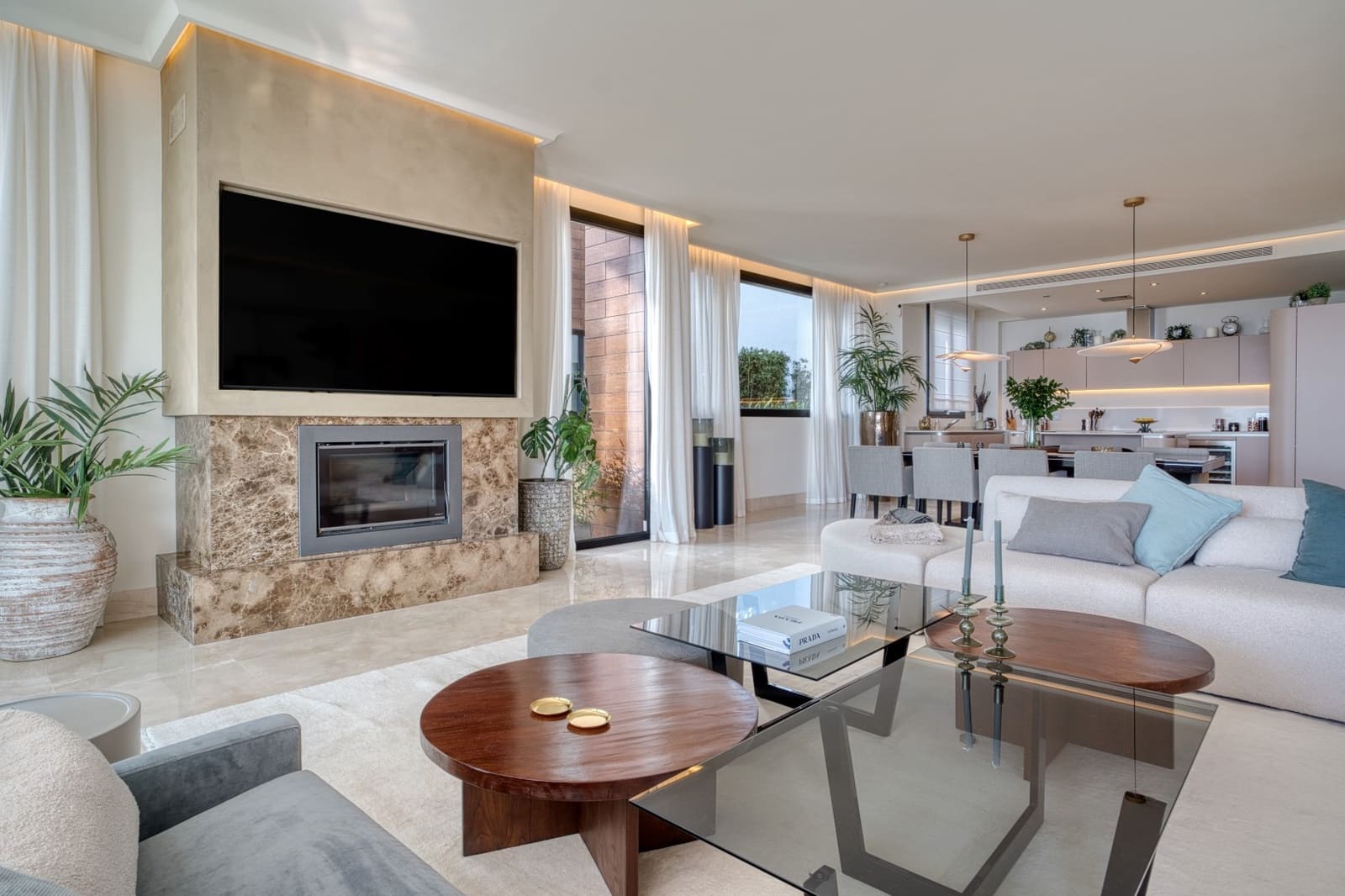 Apartamento de 4 habitaciones en Marbella en venta con piscina garaje - 3.850.000 € (Ref: 8759818)