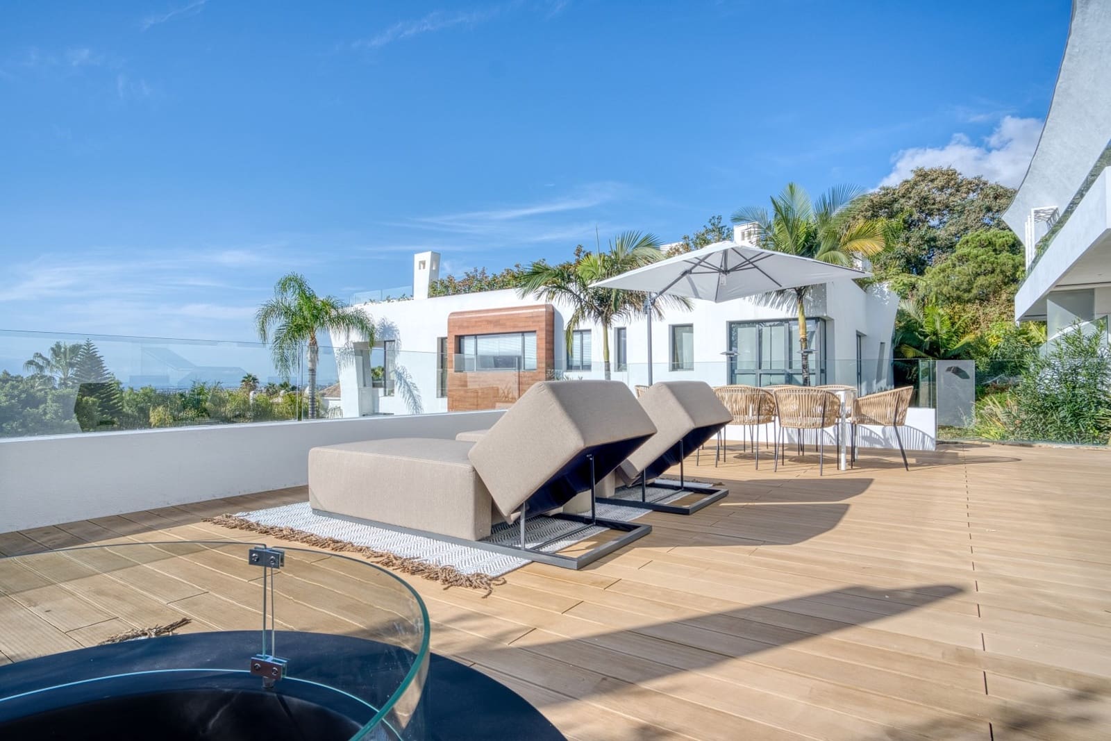 Apartamento de 4 habitaciones en Marbella en venta con piscina garaje - 3.850.000 € (Ref: 8759818)