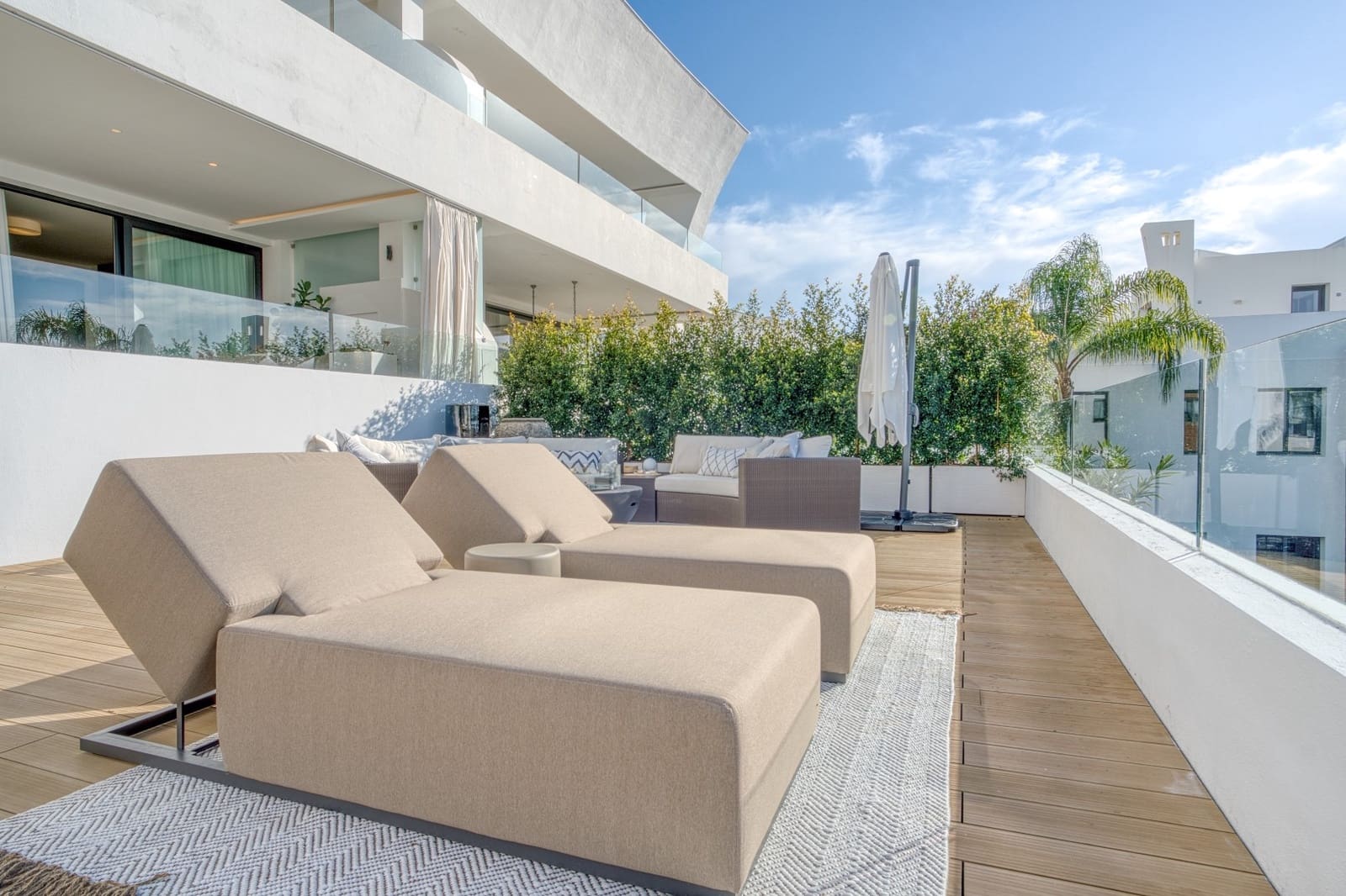 Apartamento de 4 habitaciones en Marbella en venta con piscina garaje - 3.850.000 € (Ref: 8759818)