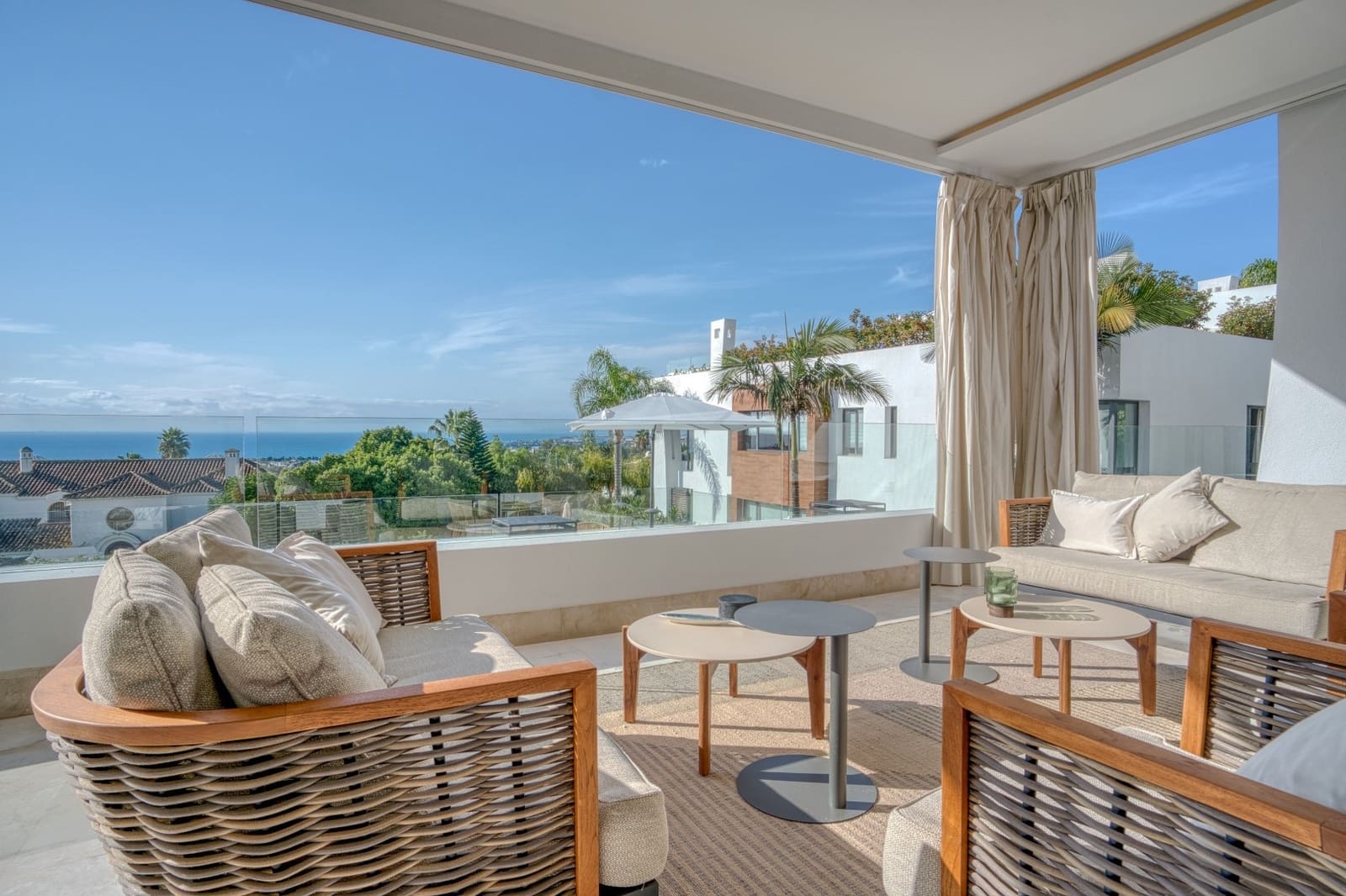 Apartamento de 4 habitaciones en Marbella en venta con piscina garaje - 3.850.000 € (Ref: 8759818)