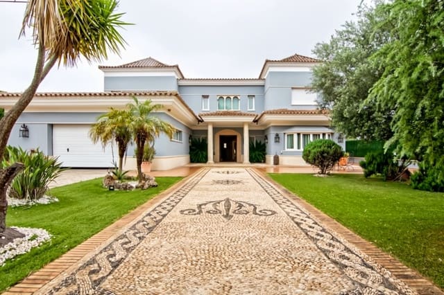 Chalet de 6 habitaciones en Gelves en venta con piscina garaje - 2.651.250 € (Ref: 8759819)