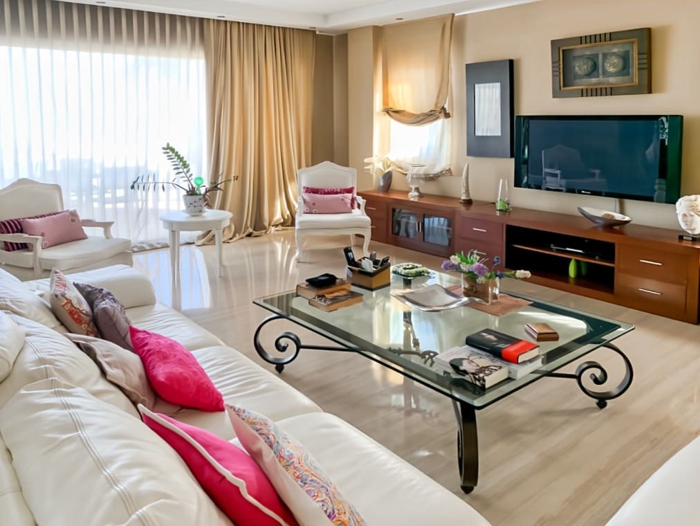 6 bedroom Villa for sale in Gelves with pool garage - € 2,651,250 (Ref: 8759819)