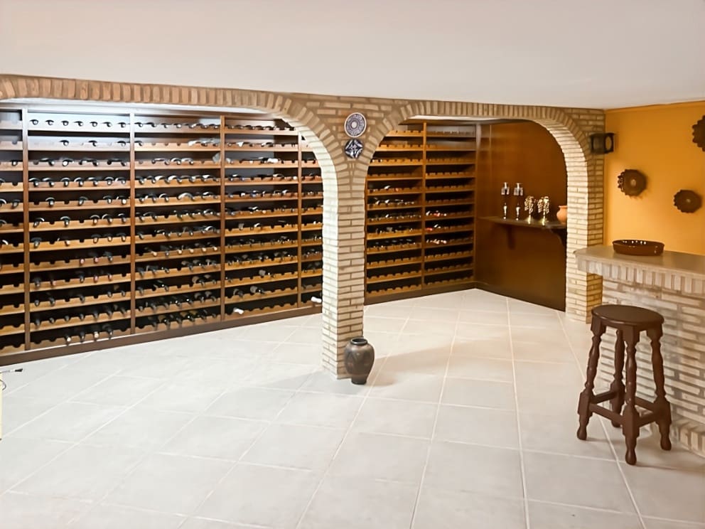 6 bedroom Villa for sale in Gelves with pool garage - € 2,651,250 (Ref: 8759819)