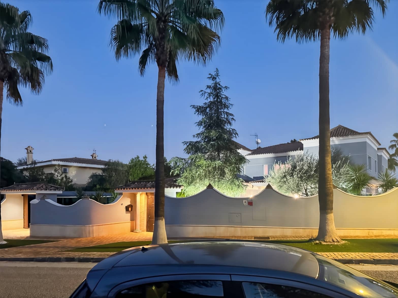 6 bedroom Villa for sale in Gelves with pool garage - € 2,651,250 (Ref: 8759819)