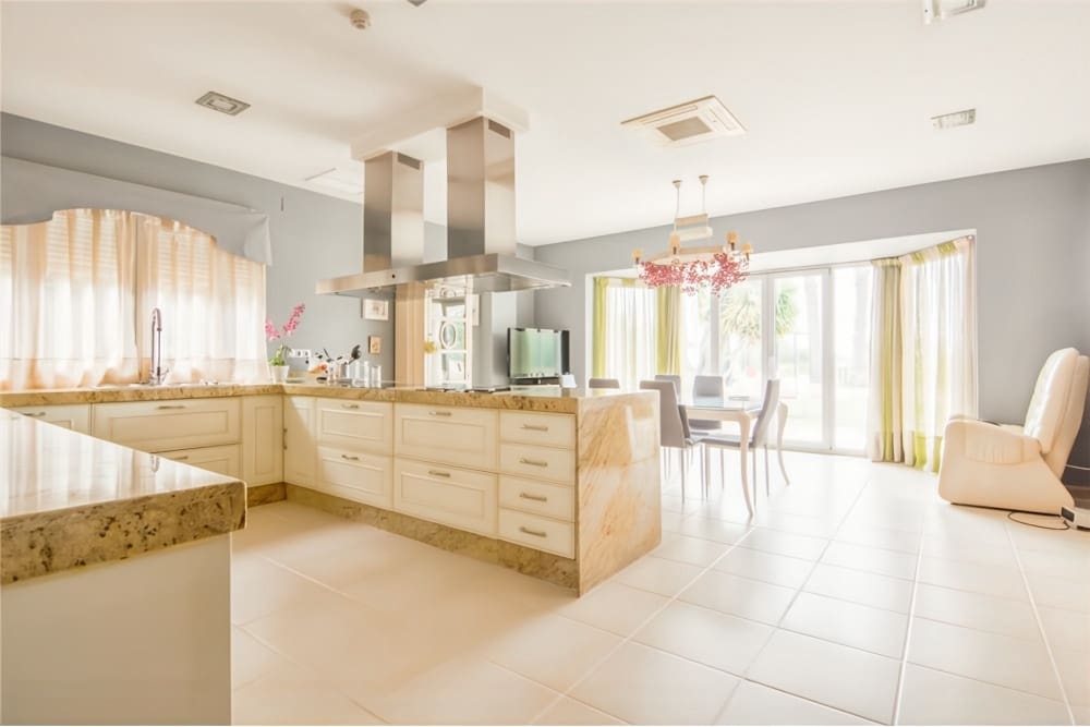6 quarto Moradia para venda em Gelves com piscina garagem - 2 651 250 € (Ref: 8759819)