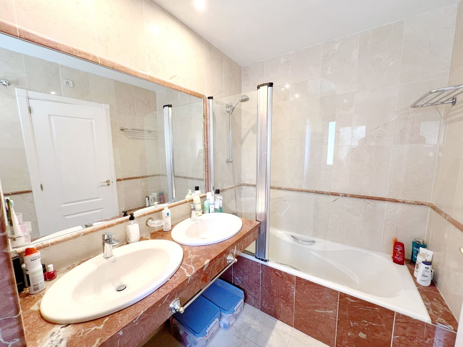 3 chambre Appartement à vendre à Estepona avec piscine garage - 570 000 € (Ref: 8770123)