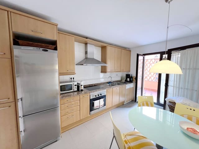 3 chambre Appartement à vendre à Estepona avec piscine garage - 570 000 € (Ref: 8770123)