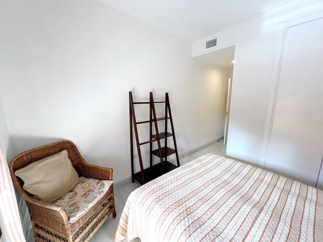 3 chambre Appartement à vendre à Estepona avec piscine garage - 570 000 € (Ref: 8770123)