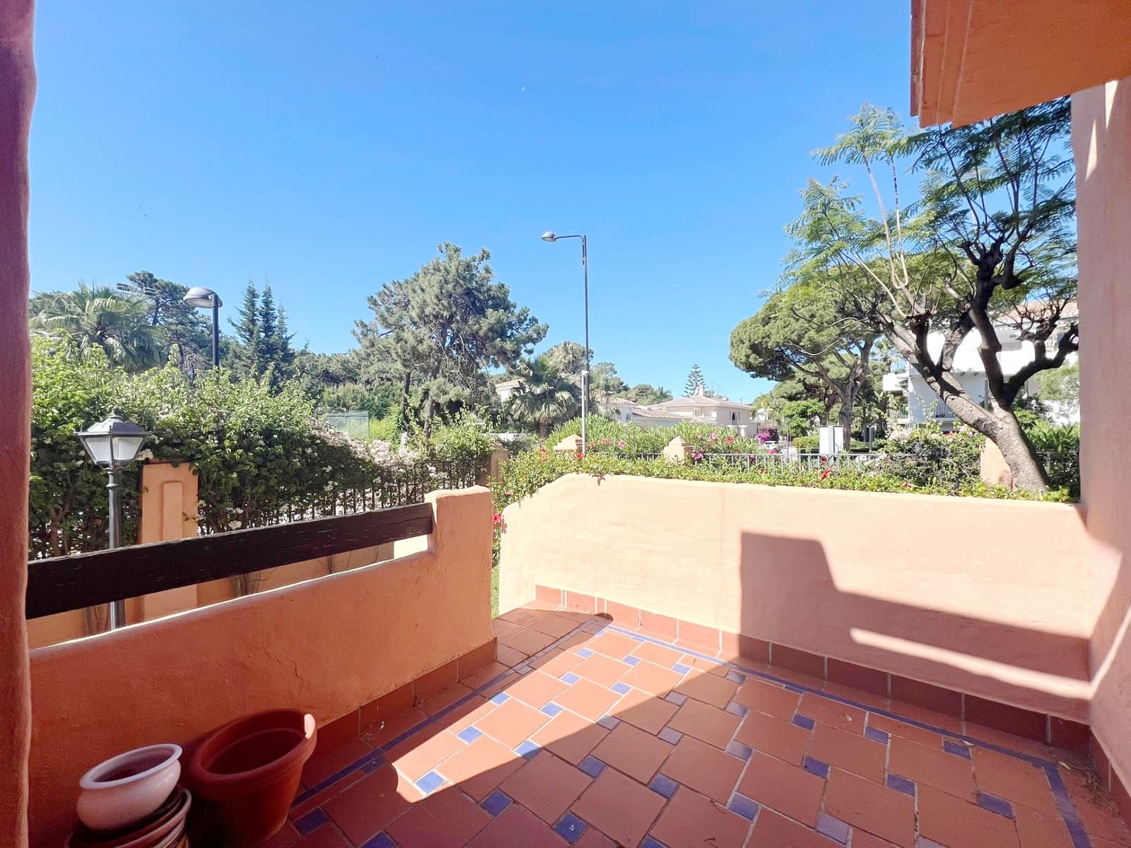 3 chambre Appartement à vendre à Estepona avec piscine garage - 570 000 € (Ref: 8770123)