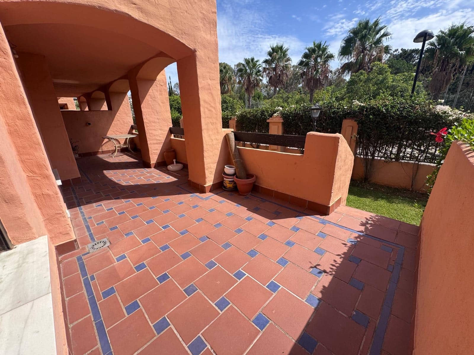 3 chambre Appartement à vendre à Estepona avec piscine garage - 570 000 € (Ref: 8770123)