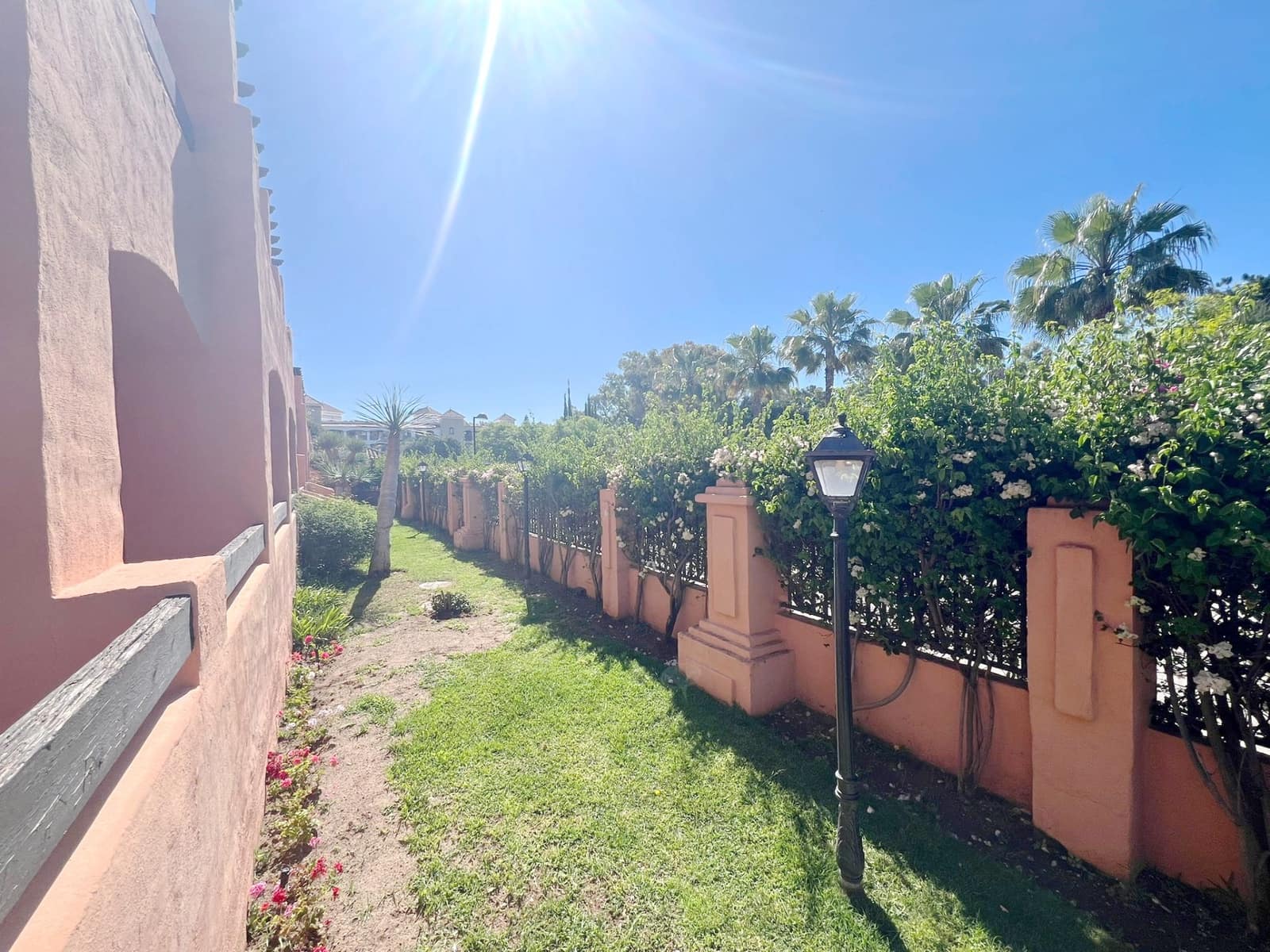 3 quarto Apartamento para venda em Estepona com piscina garagem - 570 000 € (Ref: 8770123)