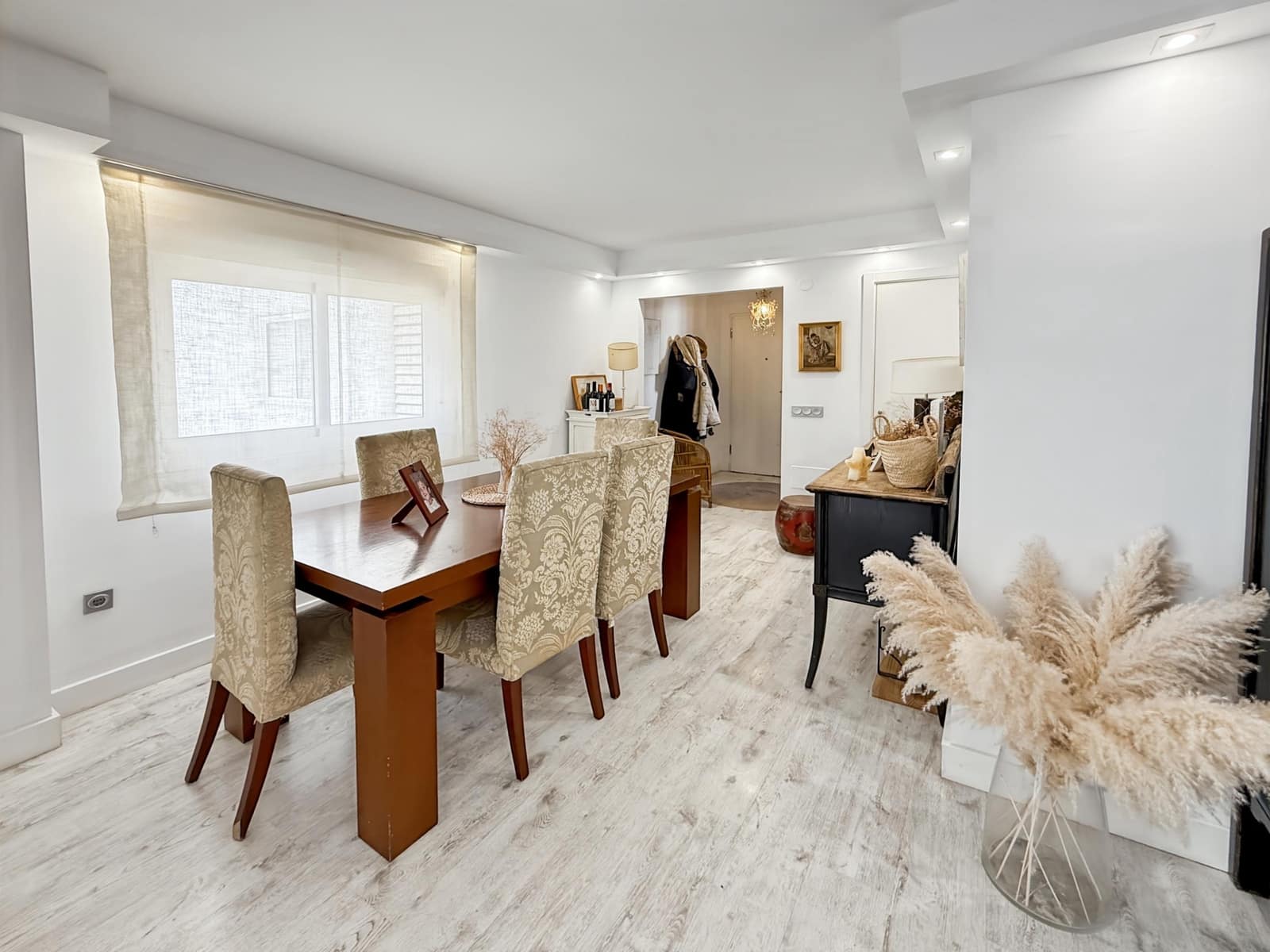 3 bedroom Apartment for sale in Fuengirola with pool garage - € 399,000 (Ref: 8786246)