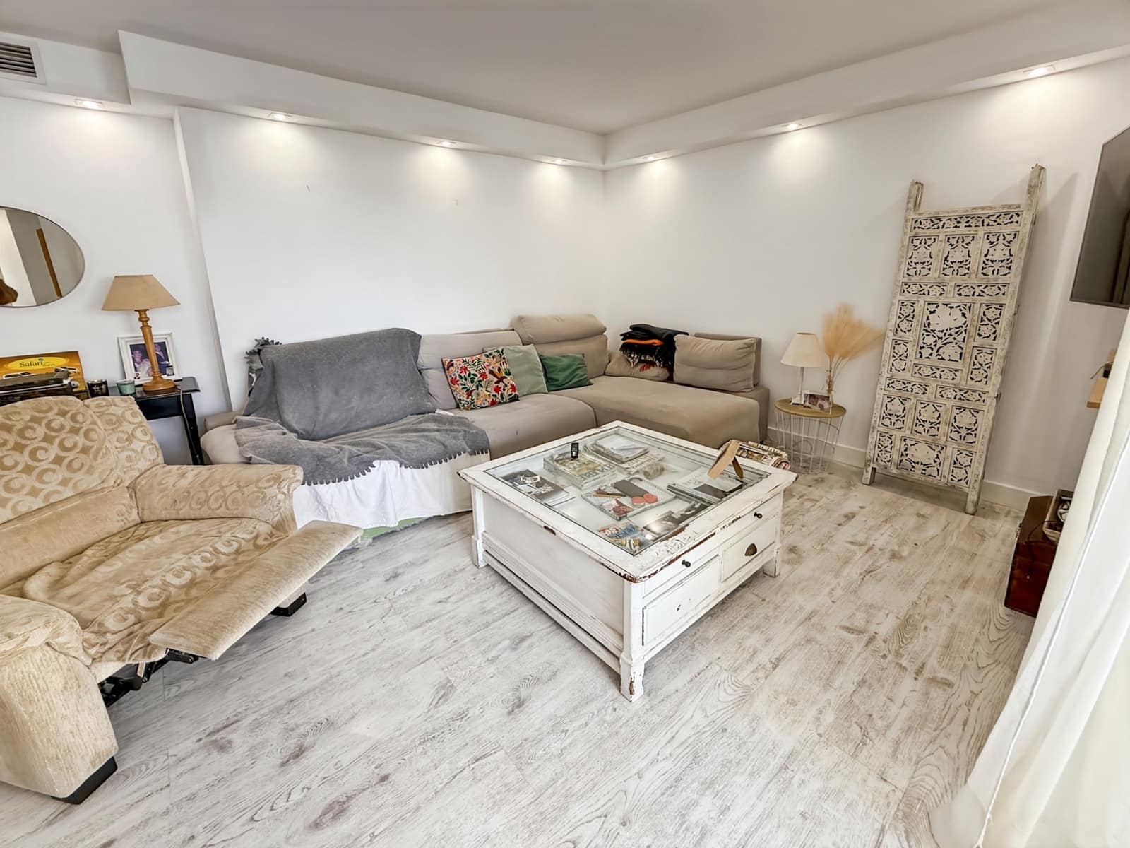 3 bedroom Apartment for sale in Fuengirola with pool garage - € 399,000 (Ref: 8786246)