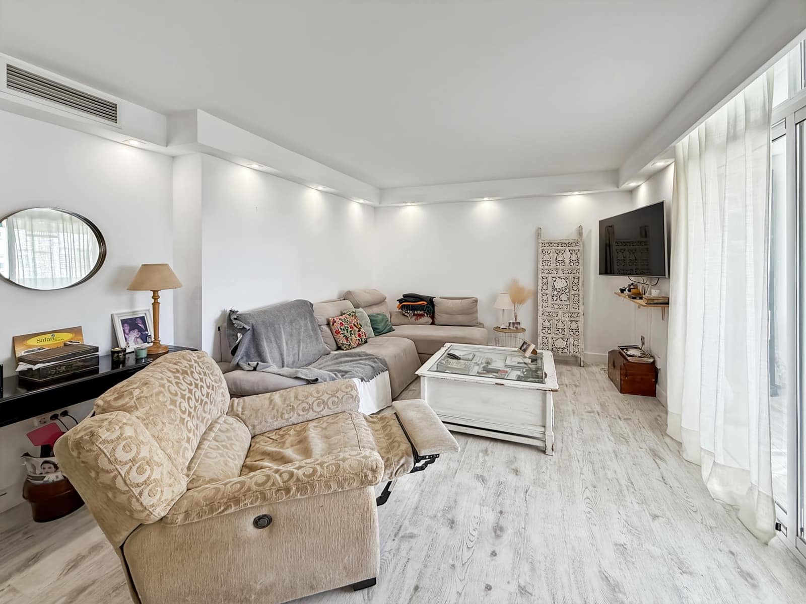 3 bedroom Apartment for sale in Fuengirola with pool garage - € 399,000 (Ref: 8786246)