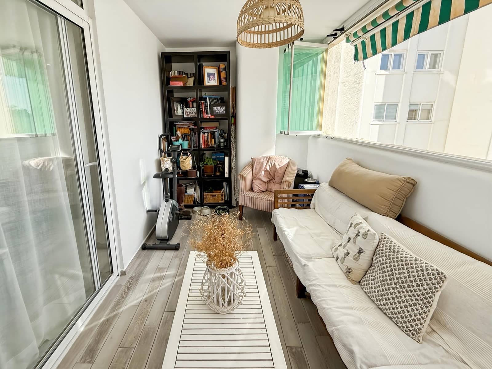 3 bedroom Apartment for sale in Fuengirola with pool garage - € 399,000 (Ref: 8786246)