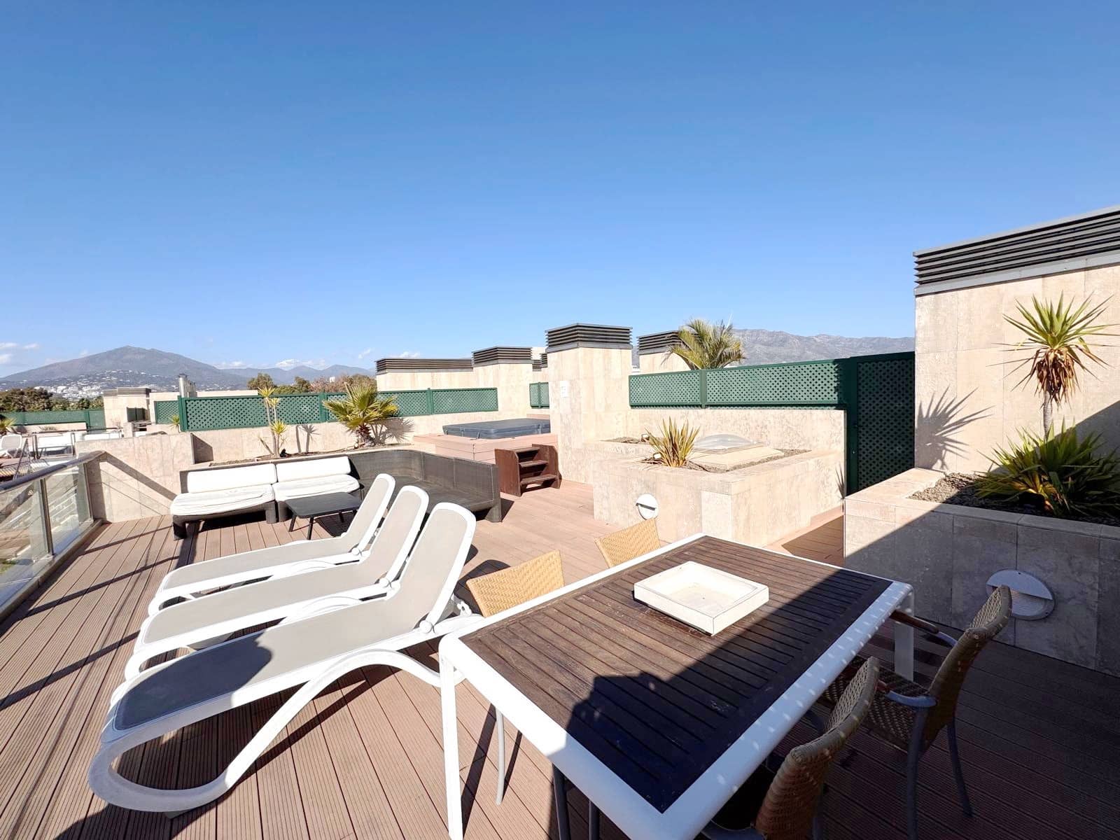 2 soveværelse Penthouse til salg i Marbella med swimmingpool garage - € 1.290.000 (Ref: 8789161)