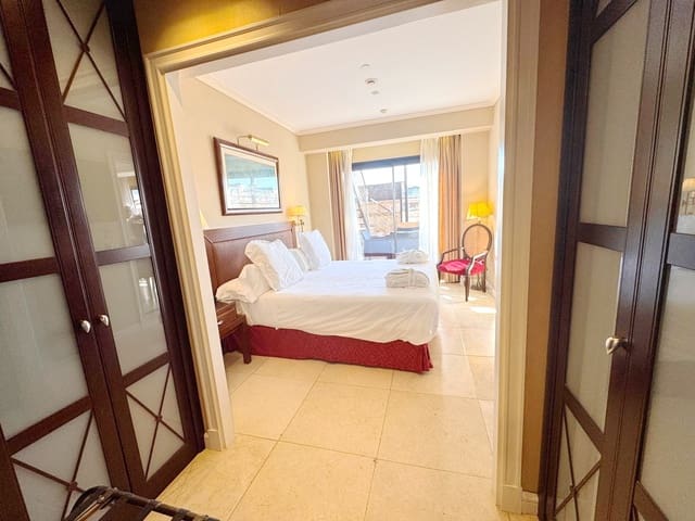 2 soveværelse Penthouse til salg i Marbella med swimmingpool garage - € 1.290.000 (Ref: 8789161)