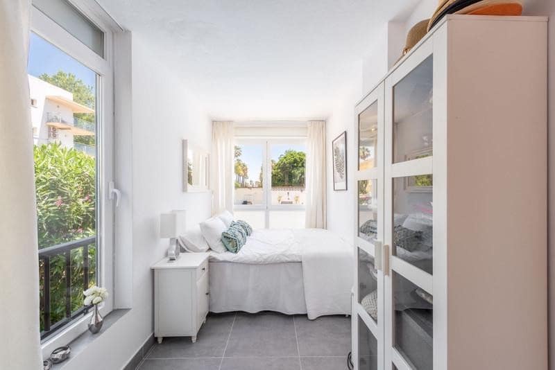 2 soveværelse Lejlighed til salg i Marbella med swimmingpool garage - € 499.000 (Ref: 8791801)