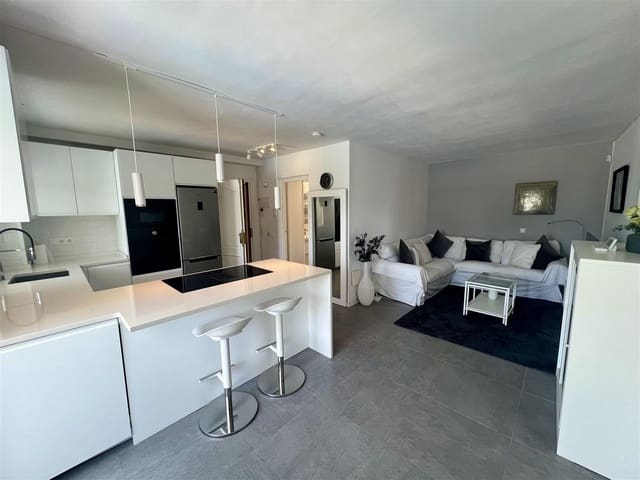 2 soveværelse Lejlighed til salg i Marbella med swimmingpool garage - € 499.000 (Ref: 8791801)