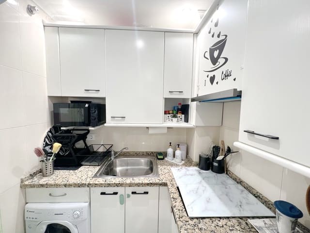1 makuuhuone Huoneisto myytävänä paikassa Marbella - 325 000 € (Ref: 8847287)