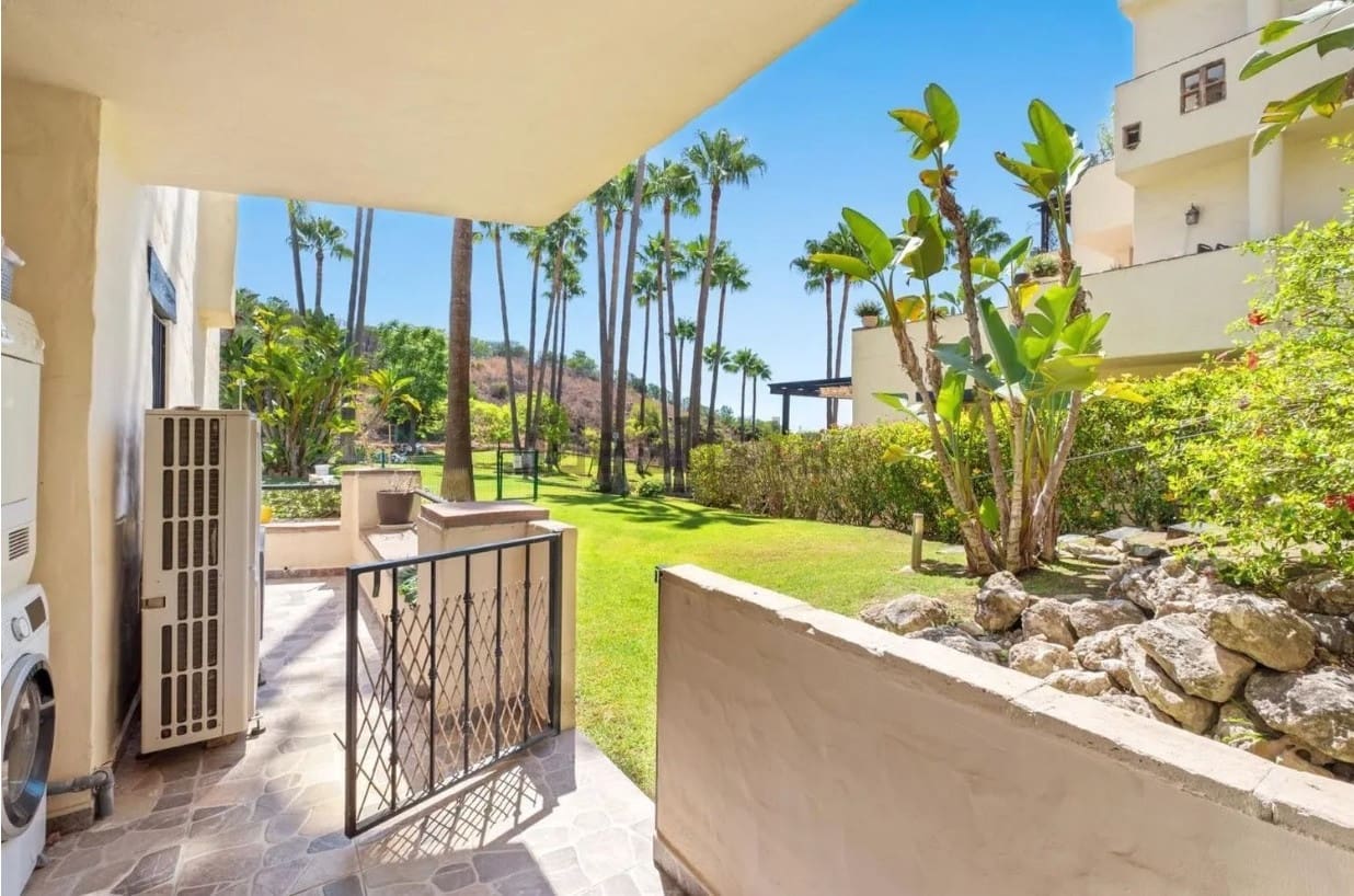 3 bedroom Apartment for sale in Marbella with pool garage - € 785,000 (Ref: 8857509)