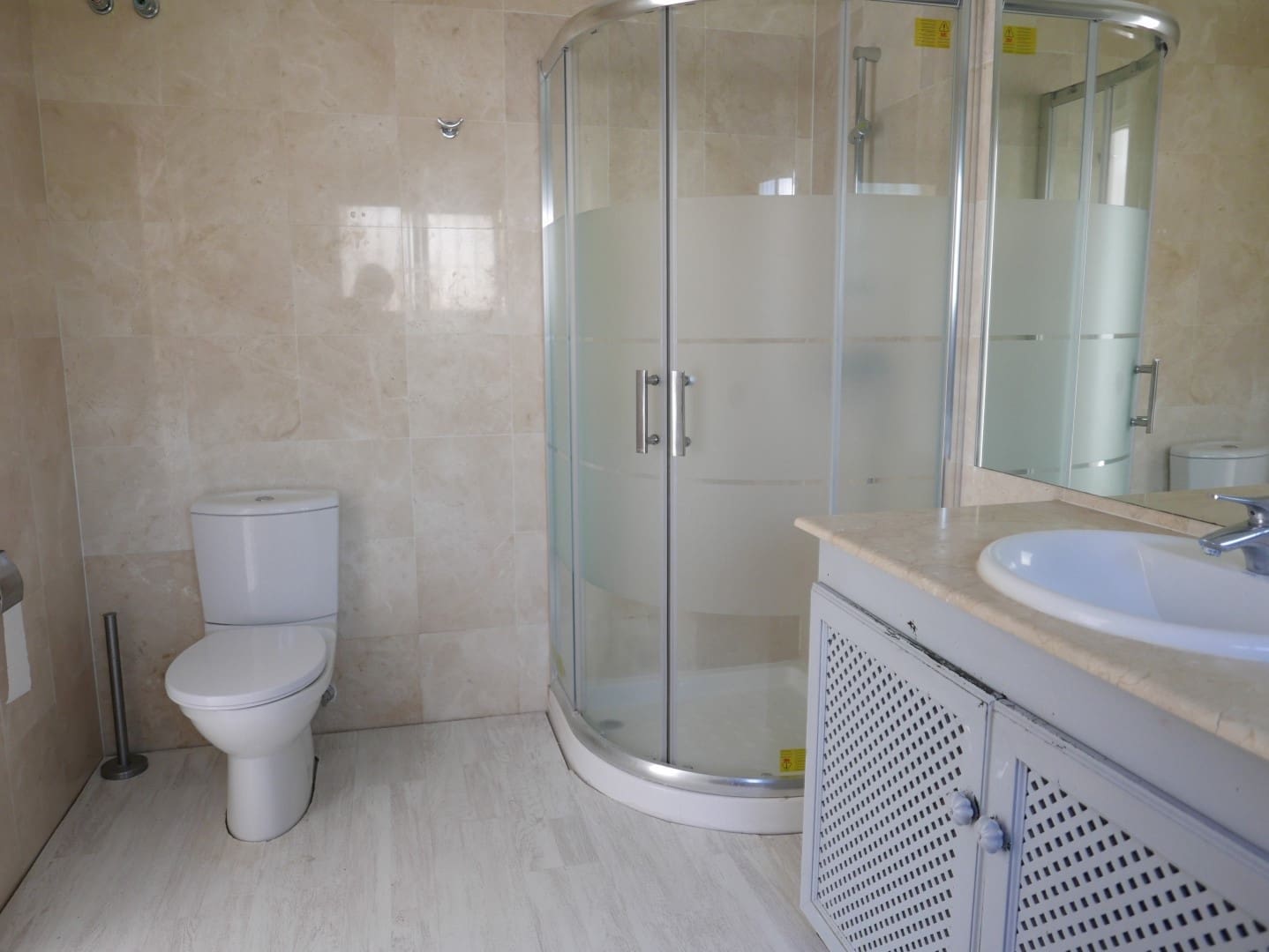 Chalet de 4 habitaciones en Nueva Andalucia en venta con piscina garaje - 2.395.000 € (Ref: 8915215)
