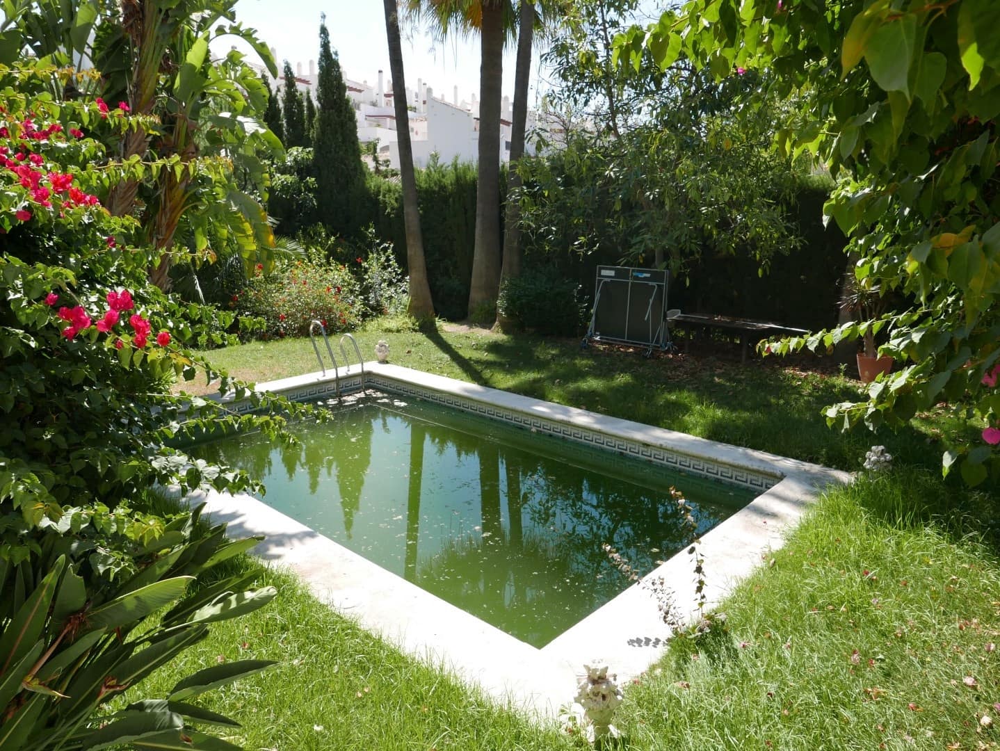 Chalet de 4 habitaciones en Nueva Andalucia en venta con piscina garaje - 2.395.000 € (Ref: 8915215)