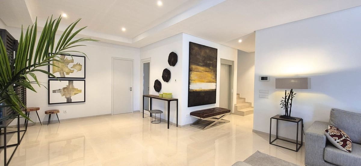 5 soverom Villa til salgs i Benahavis med svømmebasseng garasje - € 2 600 000 (Ref: 8915216)