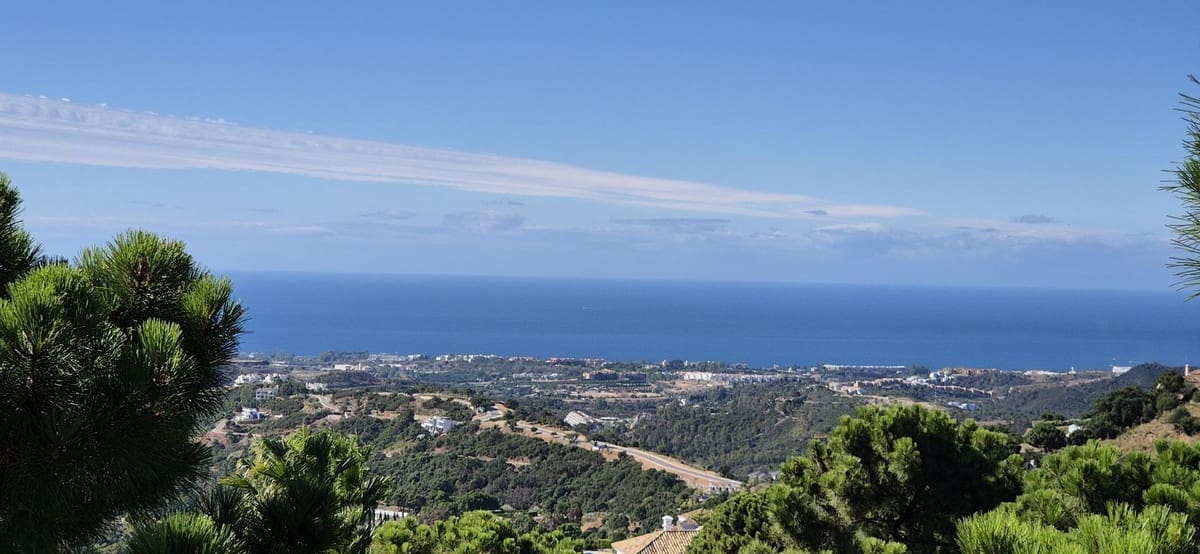 Chalet de 5 habitaciones en Benahavís en venta con piscina garaje - 2.600.000 € (Ref: 8915216)
