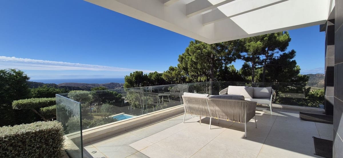 Chalet de 5 habitaciones en Benahavís en venta con piscina garaje - 2.600.000 € (Ref: 8915216)