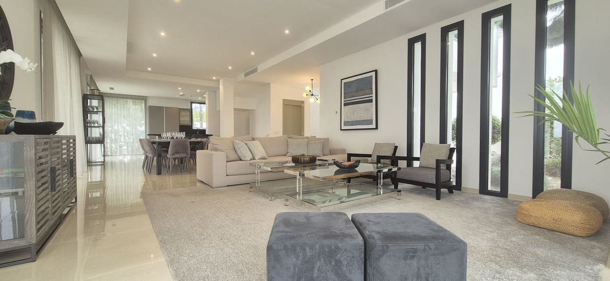 Chalet de 5 habitaciones en Benahavís en venta con piscina garaje - 2.600.000 € (Ref: 8915216)