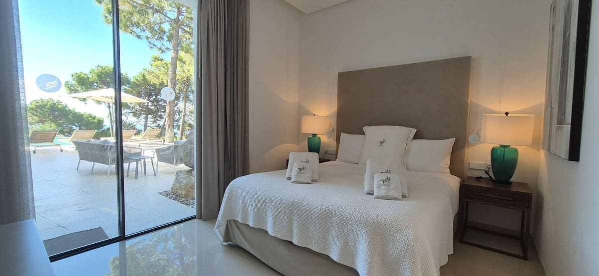 Chalet de 5 habitaciones en Benahavís en venta con piscina garaje - 2.600.000 € (Ref: 8915216)