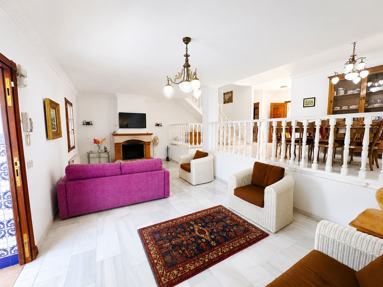 3 sypialnia Dom blizniak na sprzedaż w Nueva Andalucia z basenem garażem - 945 000 € (Ref: 8916127)