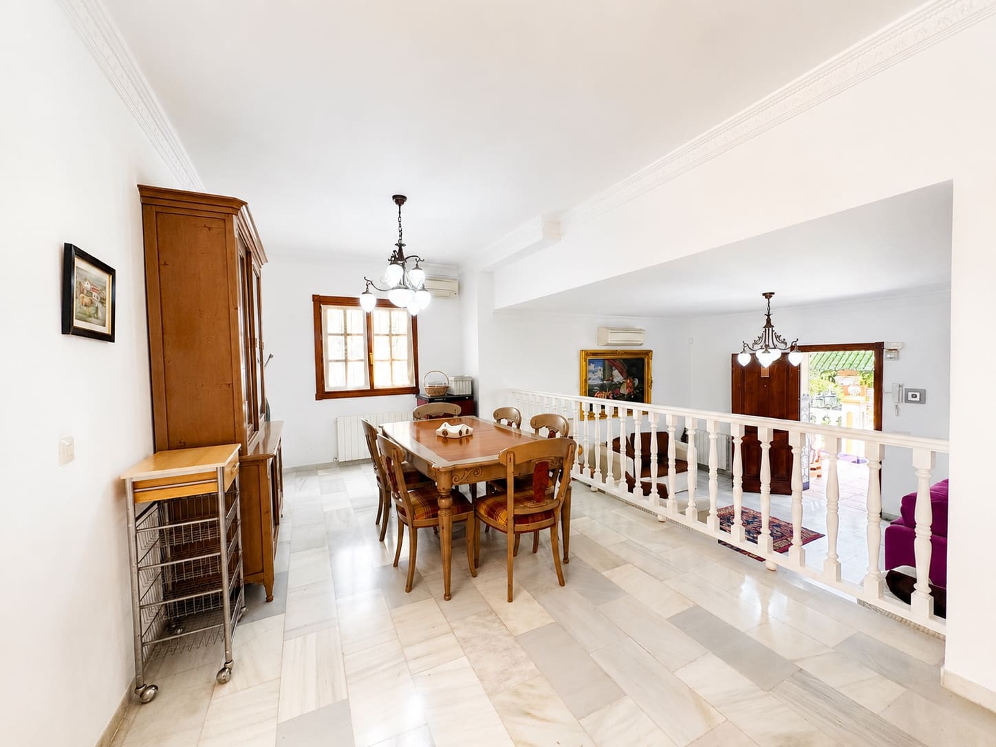 3 sypialnia Dom blizniak na sprzedaż w Nueva Andalucia z basenem garażem - 945 000 € (Ref: 8916127)