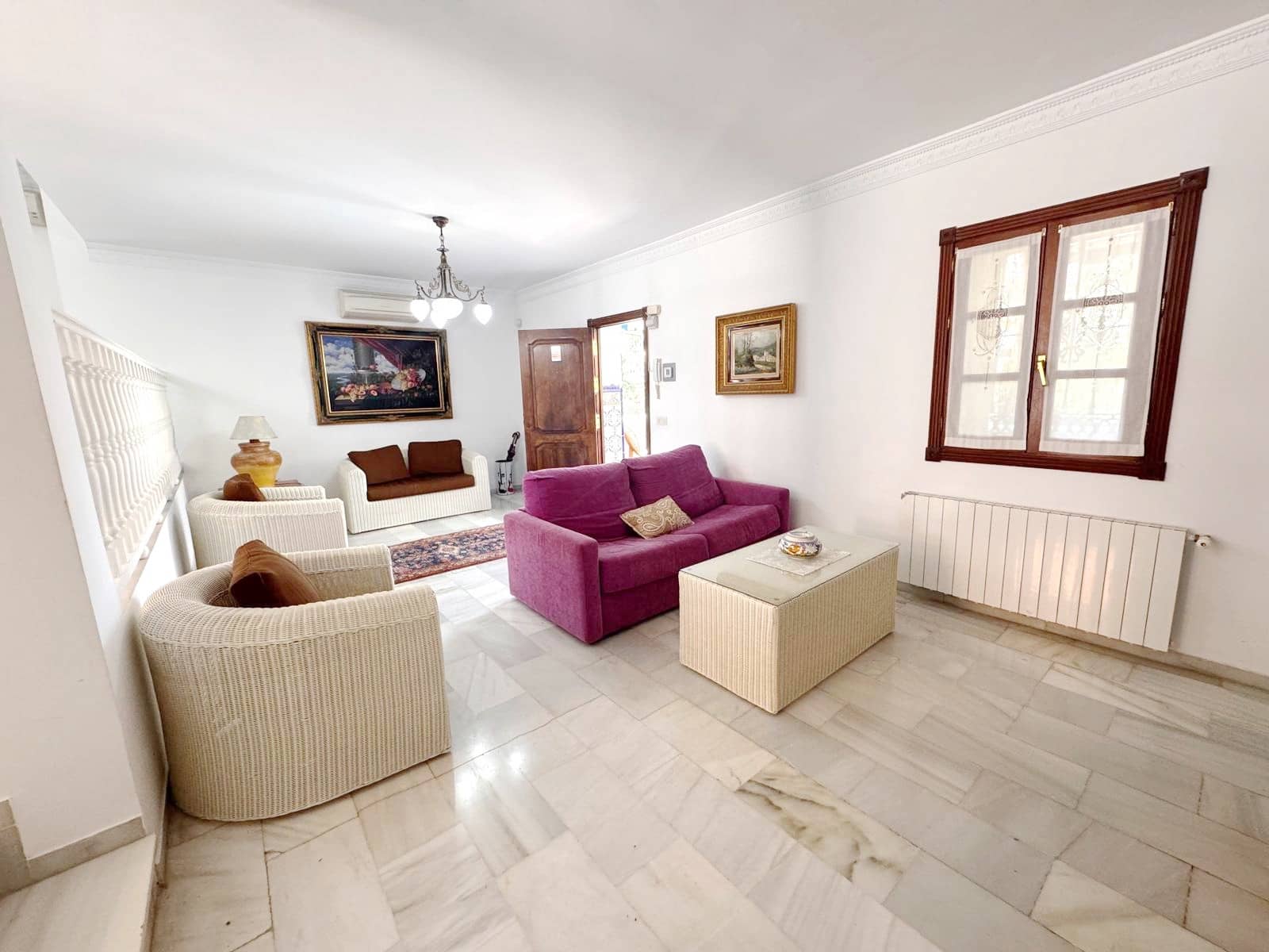 3 sypialnia Dom blizniak na sprzedaż w Nueva Andalucia z basenem garażem - 945 000 € (Ref: 8916127)