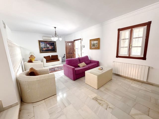 3 sypialnia Dom blizniak na sprzedaż w Nueva Andalucia, Marbella z basenem garażem - 945 000 € (Ref: 8916127)