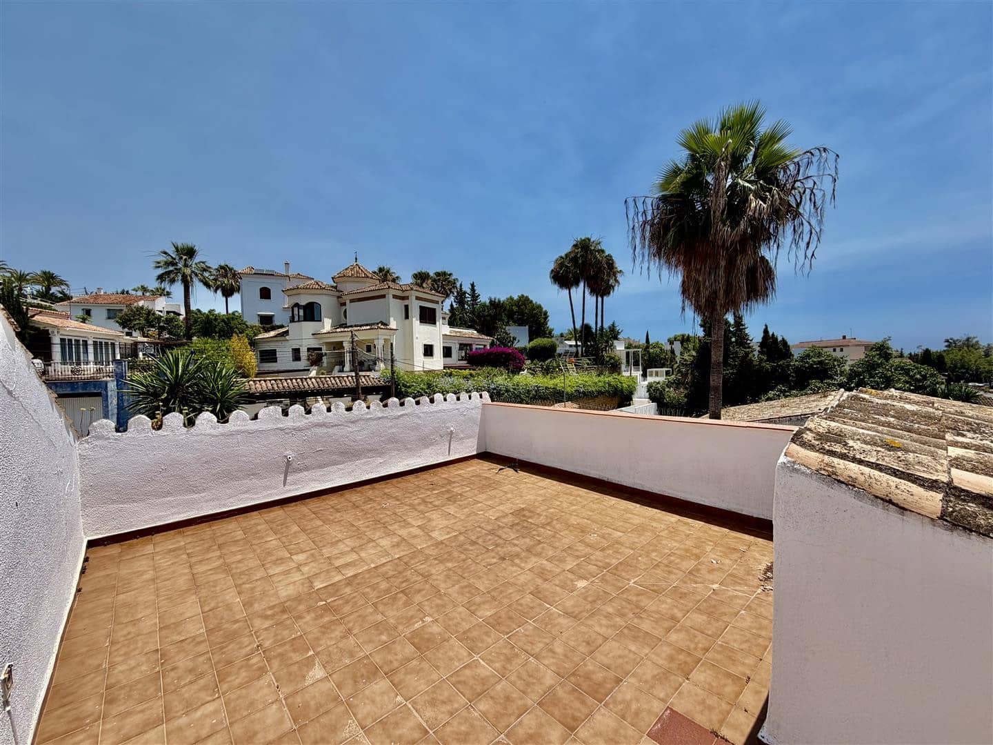 3 Zimmer Doppelhaus zu verkaufen in Nueva Andalucia mit Pool Garage - 945.000 € (Ref: 8916127)