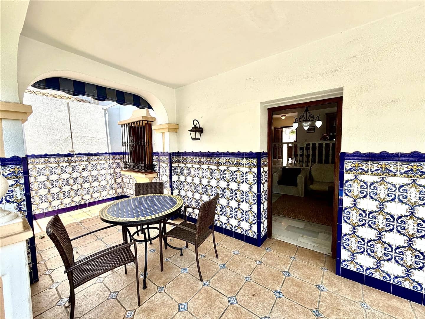 3 Zimmer Doppelhaus zu verkaufen in Nueva Andalucia mit Pool Garage - 945.000 € (Ref: 8916127)