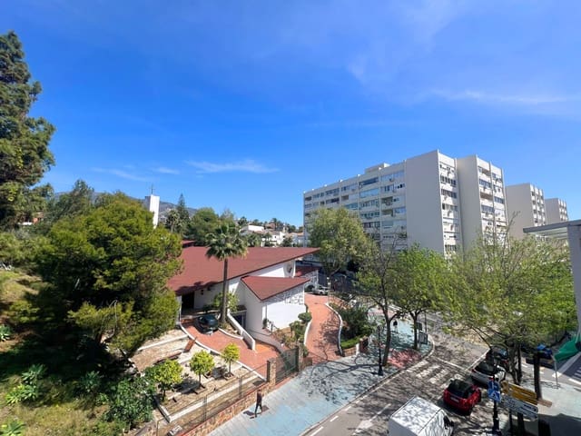 4 sypialnia Penthouse na sprzedaż w Marbella z garażem - 779 500 € (Ref: 8921345)