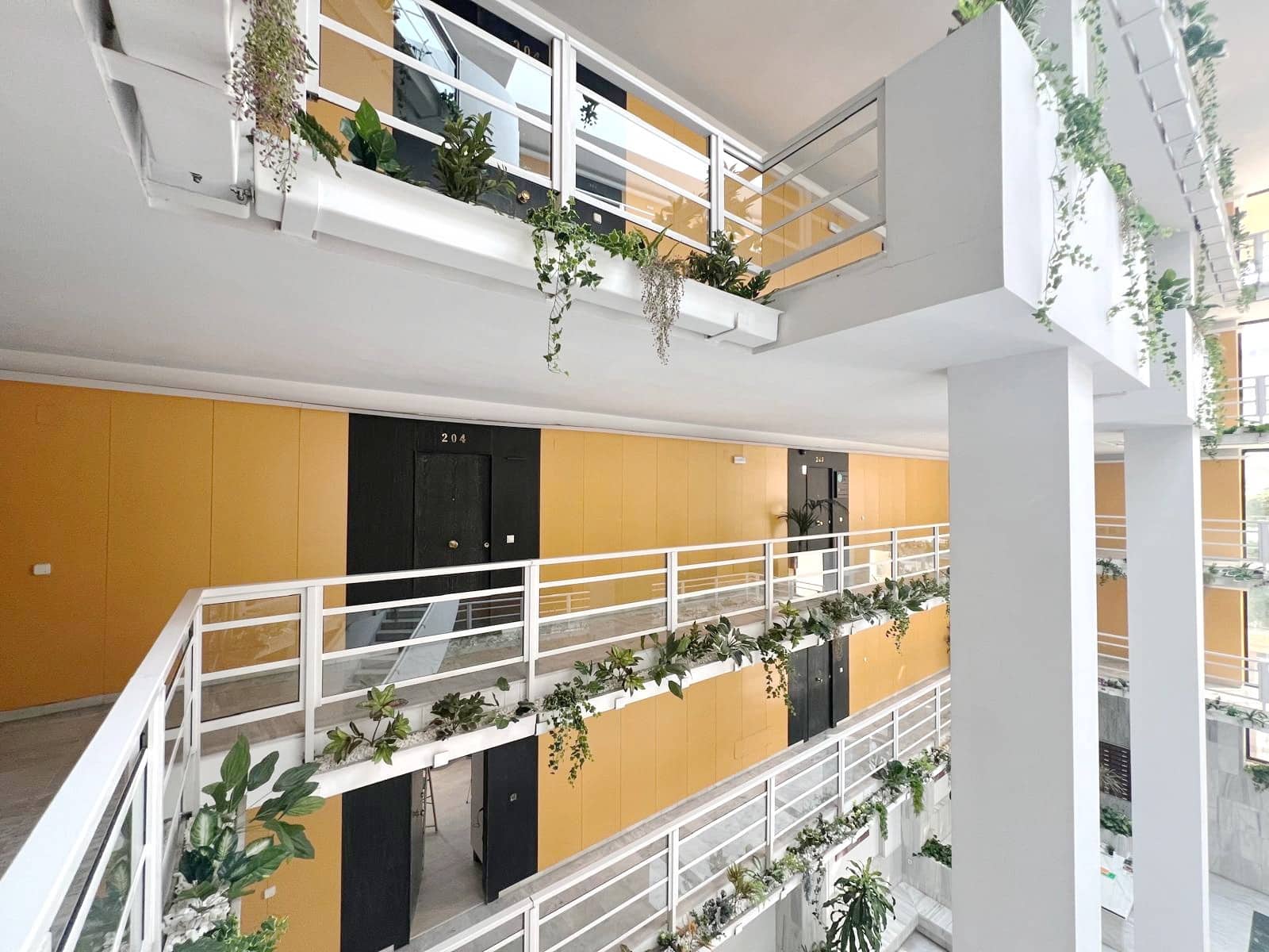 2 slaapkamer Appartement te koop in Marbella met garage - € 680.000 (Ref: 8924129)