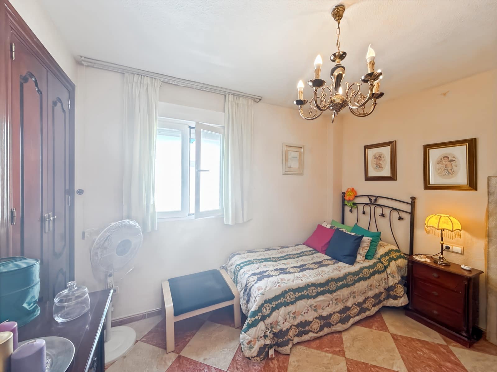 4 makuuhuone Huoneisto myytävänä paikassa Malaga kaupunki mukana 
autotalli - 631 000 € (Ref: 8926391)