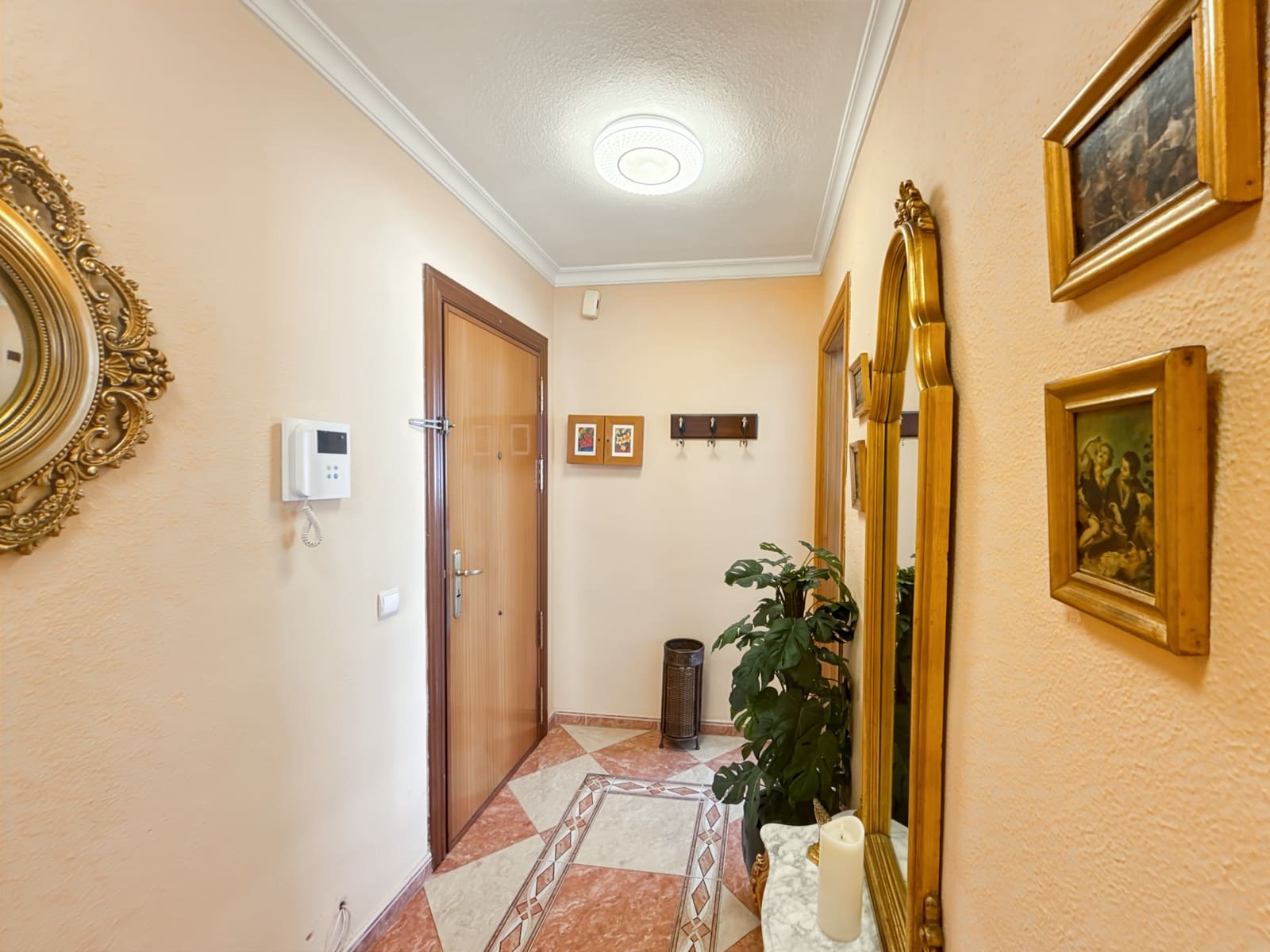 4 makuuhuone Huoneisto myytävänä paikassa Malaga kaupunki mukana 
autotalli - 631 000 € (Ref: 8926391)