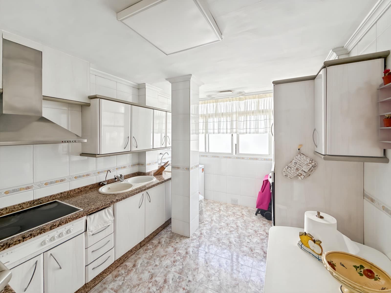 4 makuuhuone Huoneisto myytävänä paikassa Malaga kaupunki mukana 
autotalli - 631 000 € (Ref: 8926391)