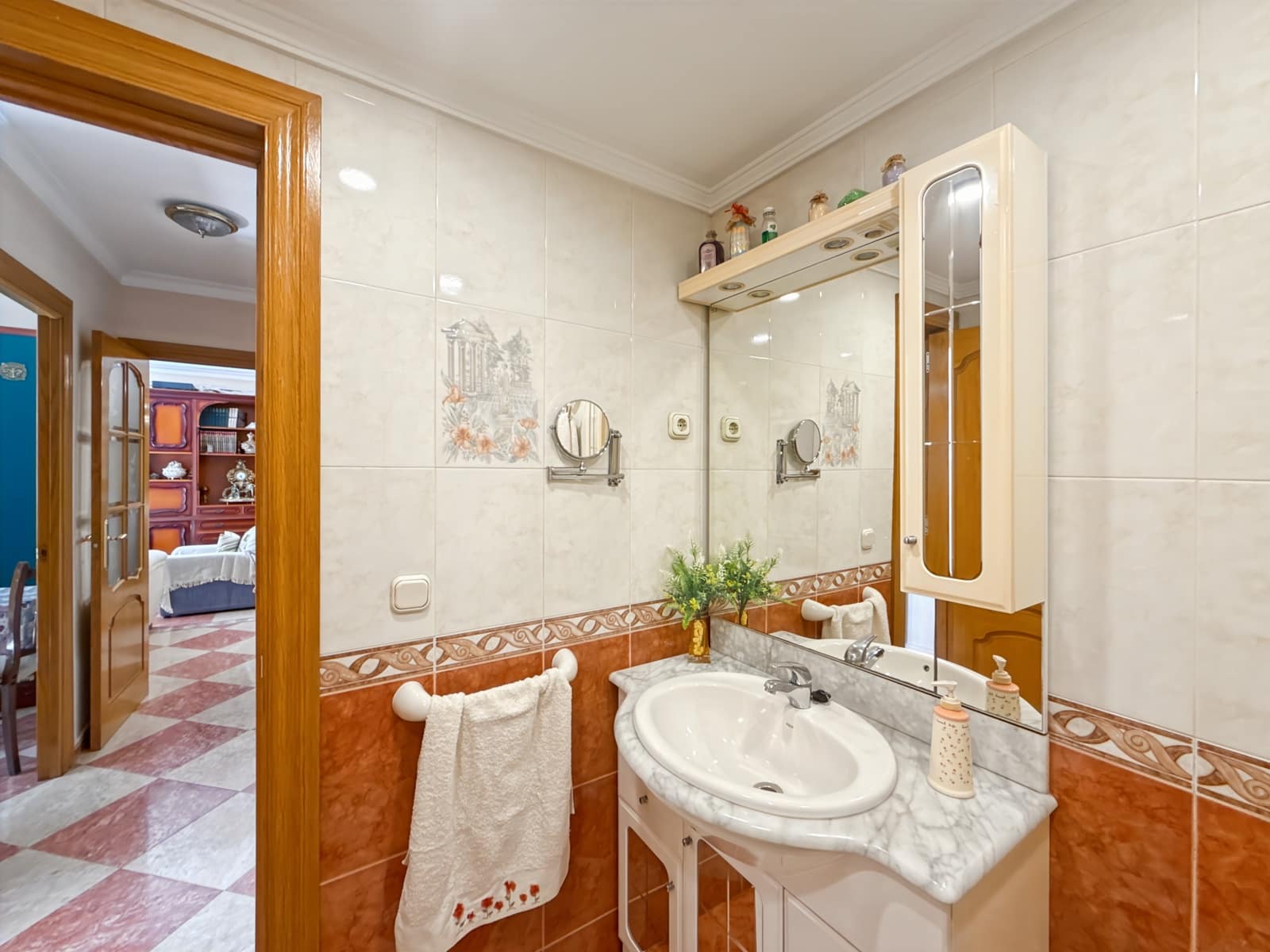 4 makuuhuone Huoneisto myytävänä paikassa Malaga kaupunki mukana 
autotalli - 631 000 € (Ref: 8926391)